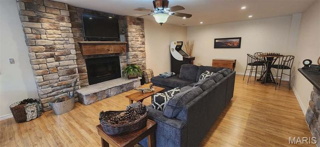 1497 S Lake Sherwood Drive, Marthasville, MO 63357