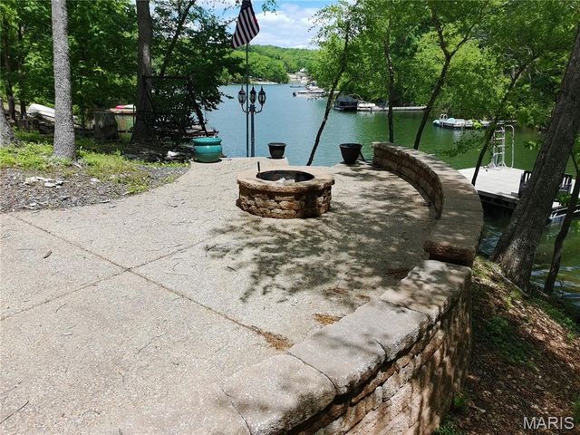 1497 S Lake Sherwood Drive, Marthasville, MO 63357
