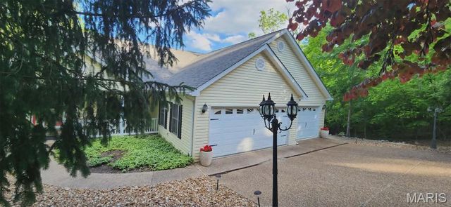 1497 S Lake Sherwood Drive, Marthasville, MO 63357