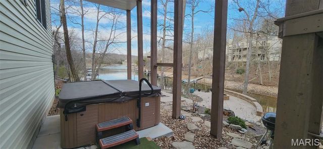 1497 S Lake Sherwood Drive, Marthasville, MO 63357