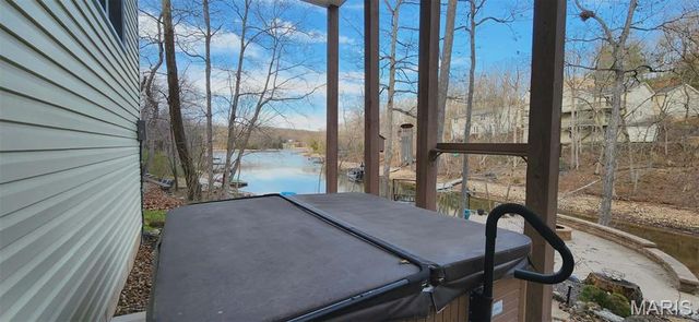 1497 S Lake Sherwood Drive, Marthasville, MO 63357