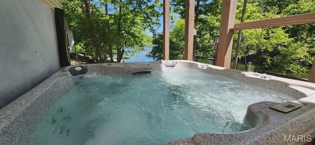 1497 S Lake Sherwood Drive, Marthasville, MO 63357