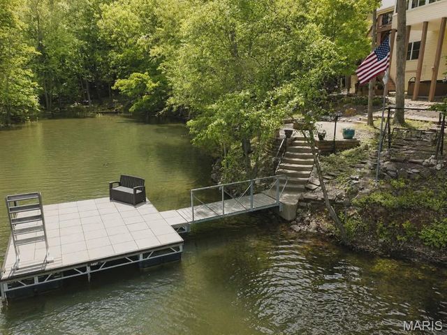 1497 S Lake Sherwood Drive, Marthasville, MO 63357