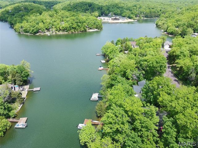 1497 S Lake Sherwood Drive, Marthasville, MO 63357