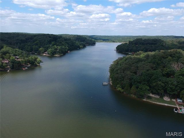 1497 S Lake Sherwood Drive, Marthasville, MO 63357