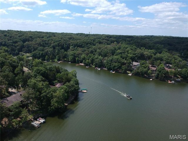 1497 S Lake Sherwood Drive, Marthasville, MO 63357