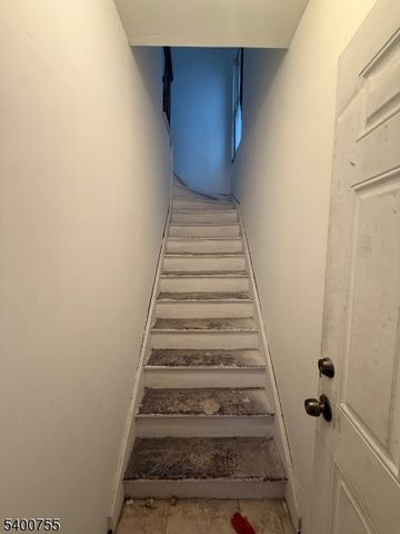 221 Bayview Ave, Jersey City, NJ 07305