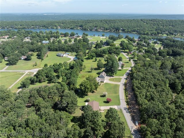911 Hillcrest Drive, Greenwood, AR 72936