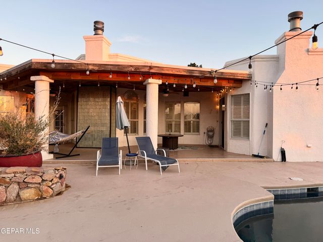 605 BLUFF CANYON Circle, El Paso, TX 79912