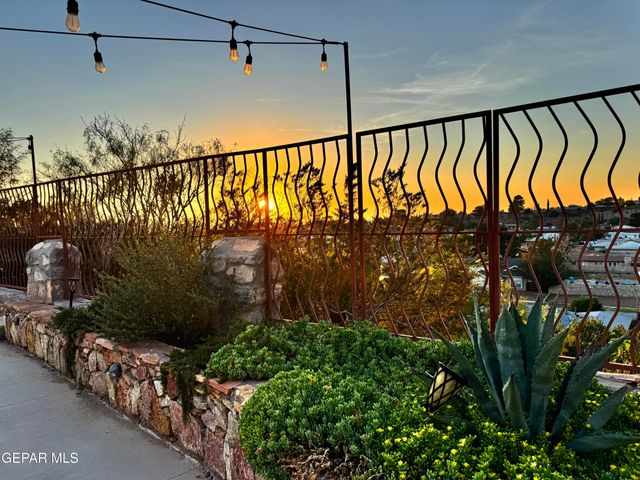 605 BLUFF CANYON Circle, El Paso, TX 79912