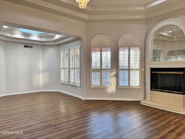 605 BLUFF CANYON Circle, El Paso, TX 79912