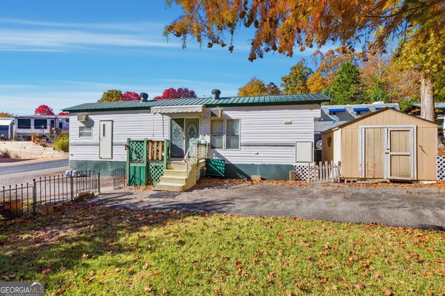 105 Holiday Loop, Cleveland, GA 30528