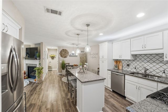 40 Saw Mill Drive 204, North Kingstown, RI 02852