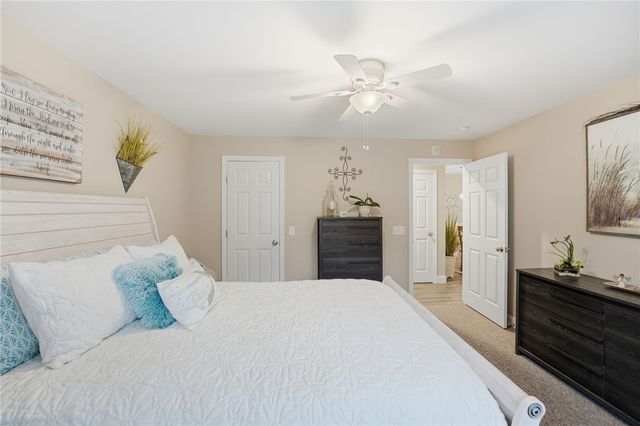 40 Saw Mill Drive 204, North Kingstown, RI 02852