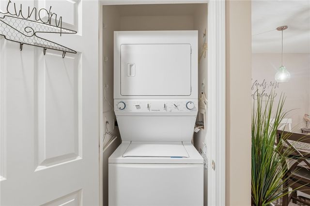 40 Saw Mill Drive 204, North Kingstown, RI 02852