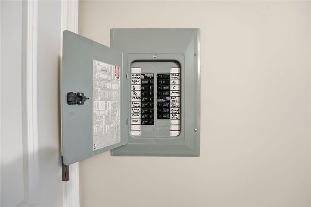 40 Saw Mill Drive 204, North Kingstown, RI 02852