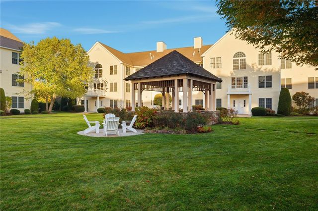 40 Saw Mill Drive 204, North Kingstown, RI 02852