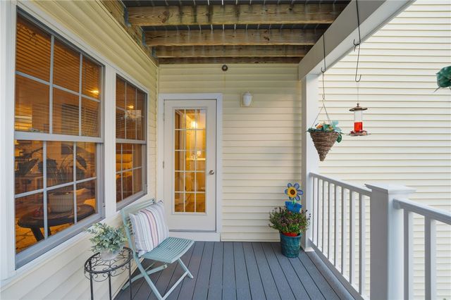 40 Saw Mill Drive 204, North Kingstown, RI 02852