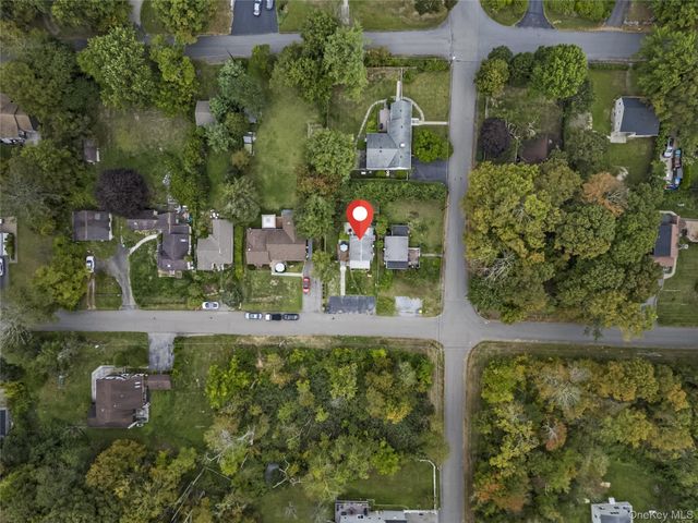 18 Larch Drive, Mahopac, NY 10541