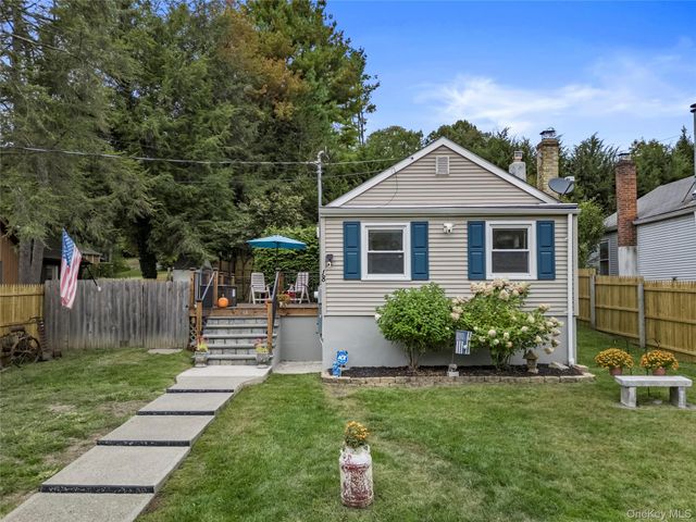 18 Larch Drive, Mahopac, NY 10541