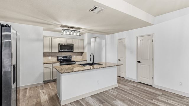 1302 Cedar Hollow Drive, Princeton, TX 75407