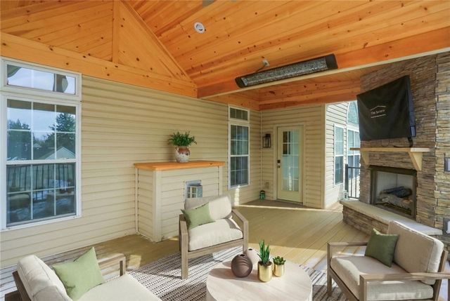 1603 Settlers Dr, Sewickley, PA 15143