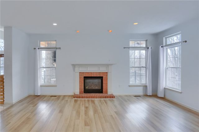 1603 Settlers Dr, Sewickley, PA 15143