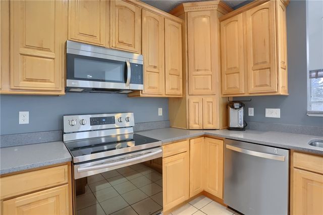 1603 Settlers Dr, Sewickley, PA 15143