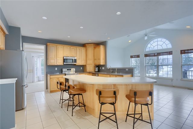 1603 Settlers Dr, Sewickley, PA 15143