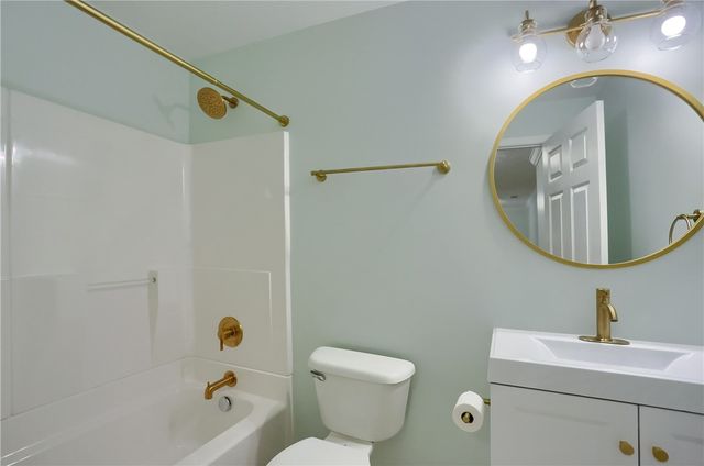 1603 Settlers Dr, Sewickley, PA 15143