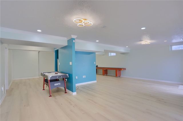 1603 Settlers Dr, Sewickley, PA 15143