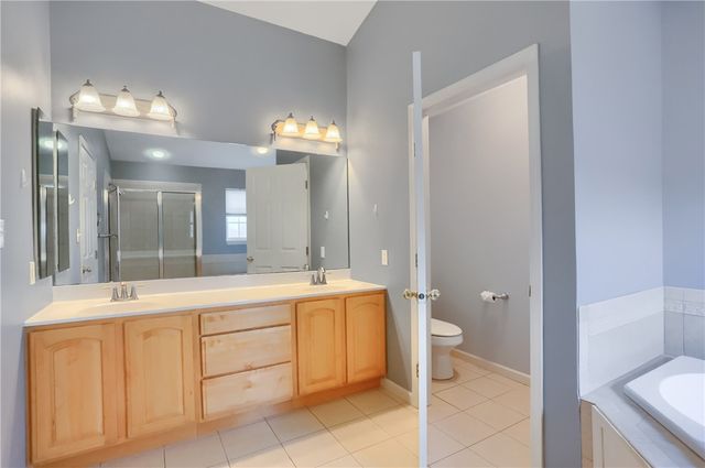 1603 Settlers Dr, Sewickley, PA 15143