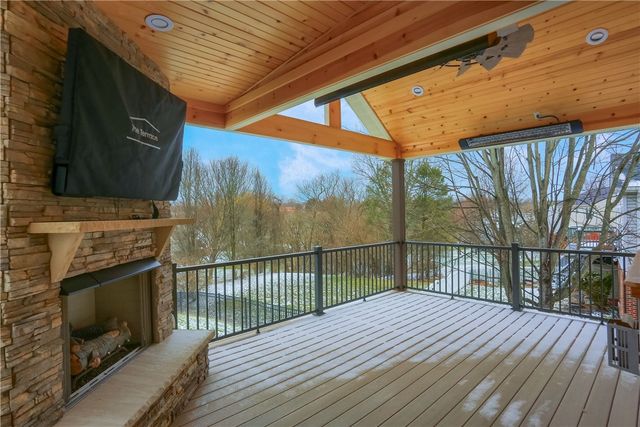 1603 Settlers Dr, Sewickley, PA 15143