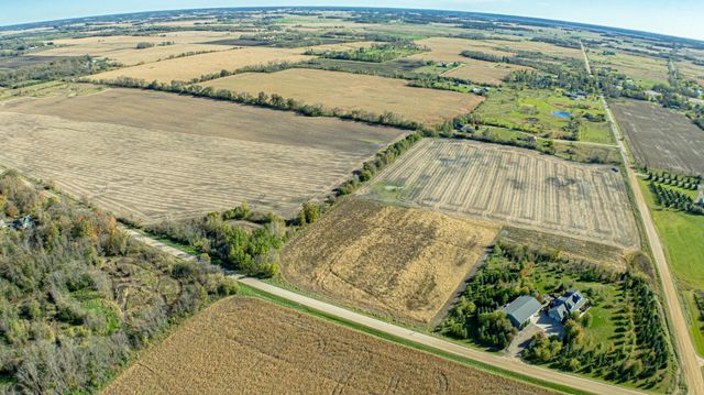 - Homestead Road, Nelson, MN 56355