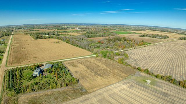 - Homestead Road, Nelson, MN 56355