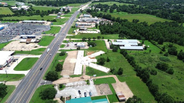 1150 E Loop 304, Crockett, TX 75835