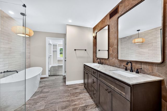 1 River Hills Drive, Denison, TX 75020