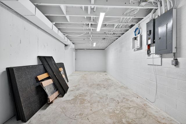 1 River Hills Drive, Denison, TX 75020