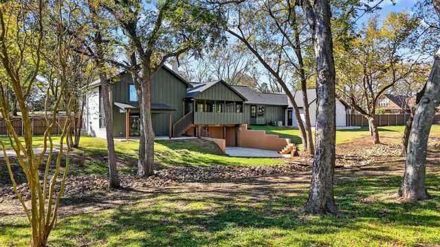 1 River Hills Drive, Denison, TX 75020
