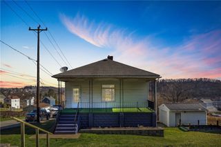 123 Lloyd Ave, N Versailles, PA 15137