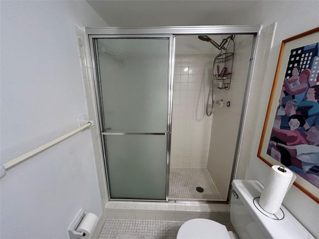 7805 NW 5th Ct 202, Margate, FL 33063