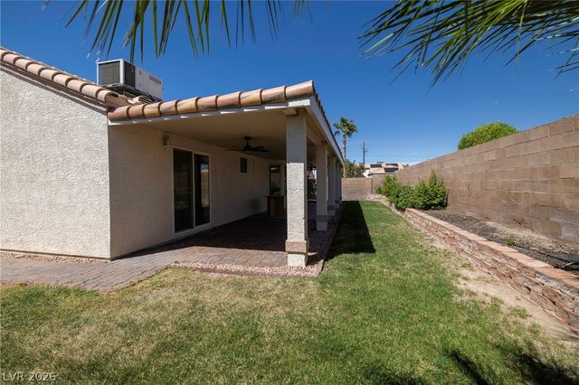 812 Mesa Pine Court, Henderson, NV 89015