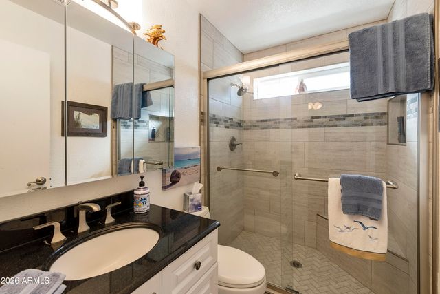 532 E RENEE Drive, Phoenix, AZ 85024
