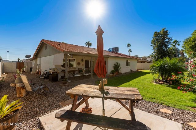 532 E RENEE Drive, Phoenix, AZ 85024