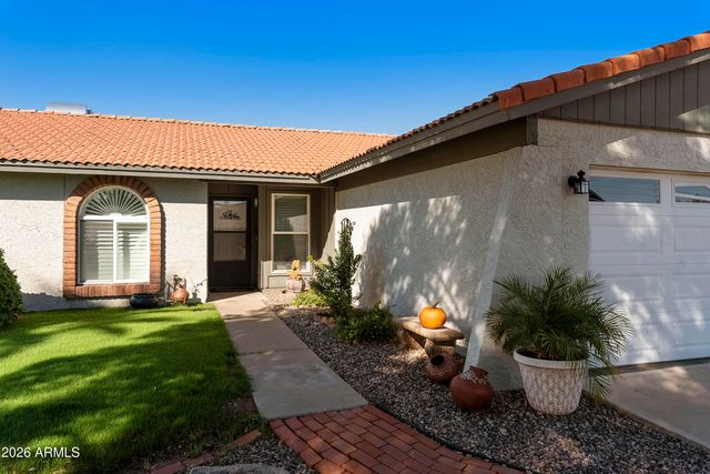 532 E RENEE Drive, Phoenix, AZ 85024