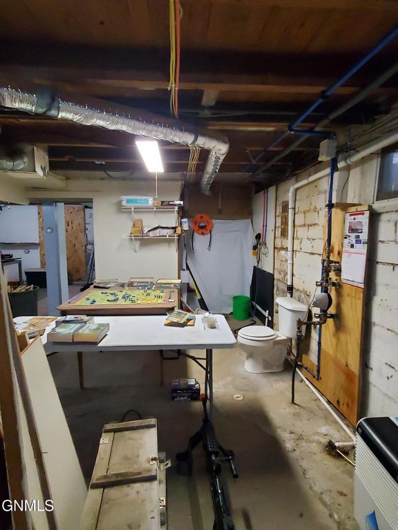 415 Summit Street, Underwood, ND 58576 photo 30