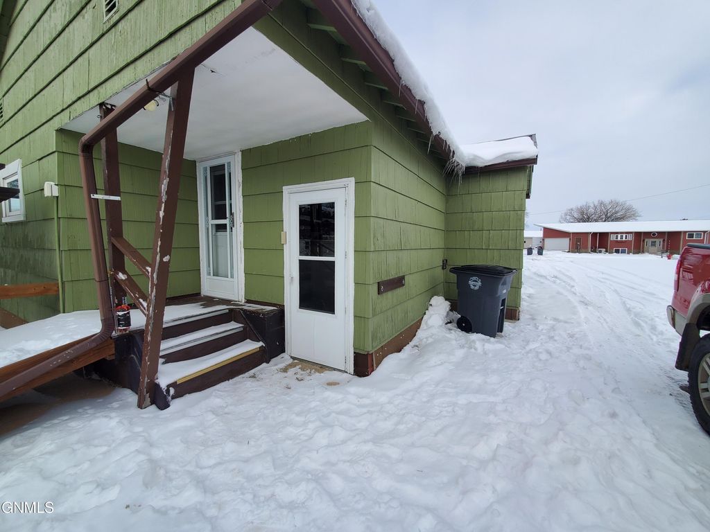 415 Summit Street, Underwood, ND 58576 photo 35