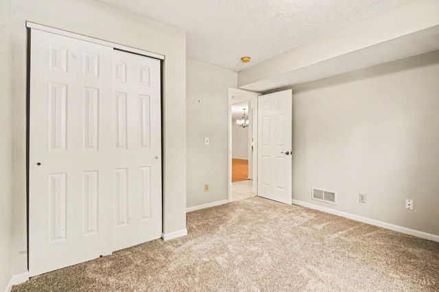 5461 Asbury Lake Drive, Green Twp, OH 45247