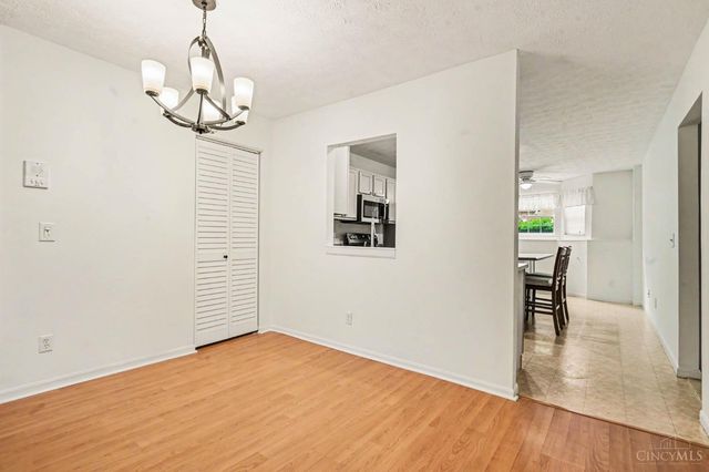 5461 Asbury Lake Drive, Green Twp, OH 45247