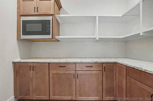 3107 Harbour Town Place, Claremore, OK 74019